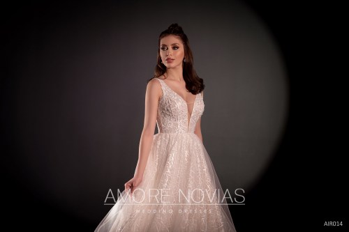 https://amore-novias.com/images/stories/virtuemart/product/AIR014       (2).jpg